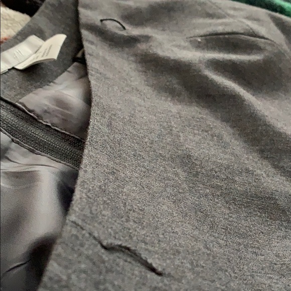 Grey Pencil Skirt (H&M) - Picture 6 of 6